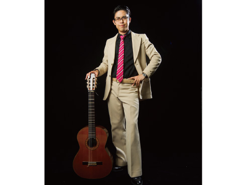 パリなかやま こと 仲山卯月(歌手)