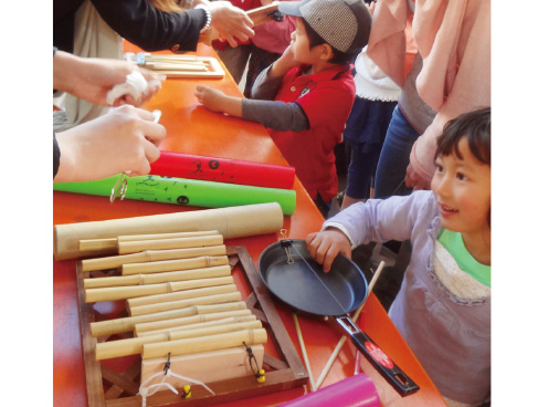 楽器を作ってみんなで演奏しよう！身の回りにあるものが楽器に早変わり！