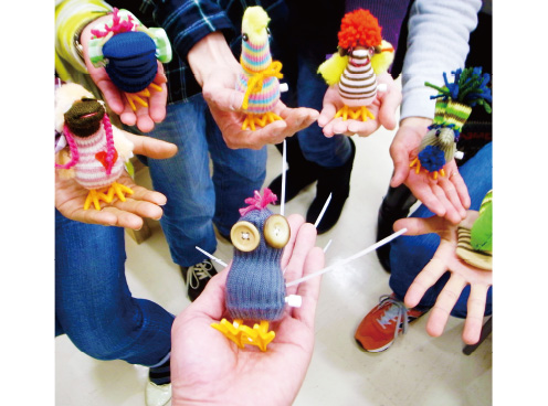 「カラーひよこ」を作ろう！ひよこのオモチャを着せ替えて、動かして遊ぶよ